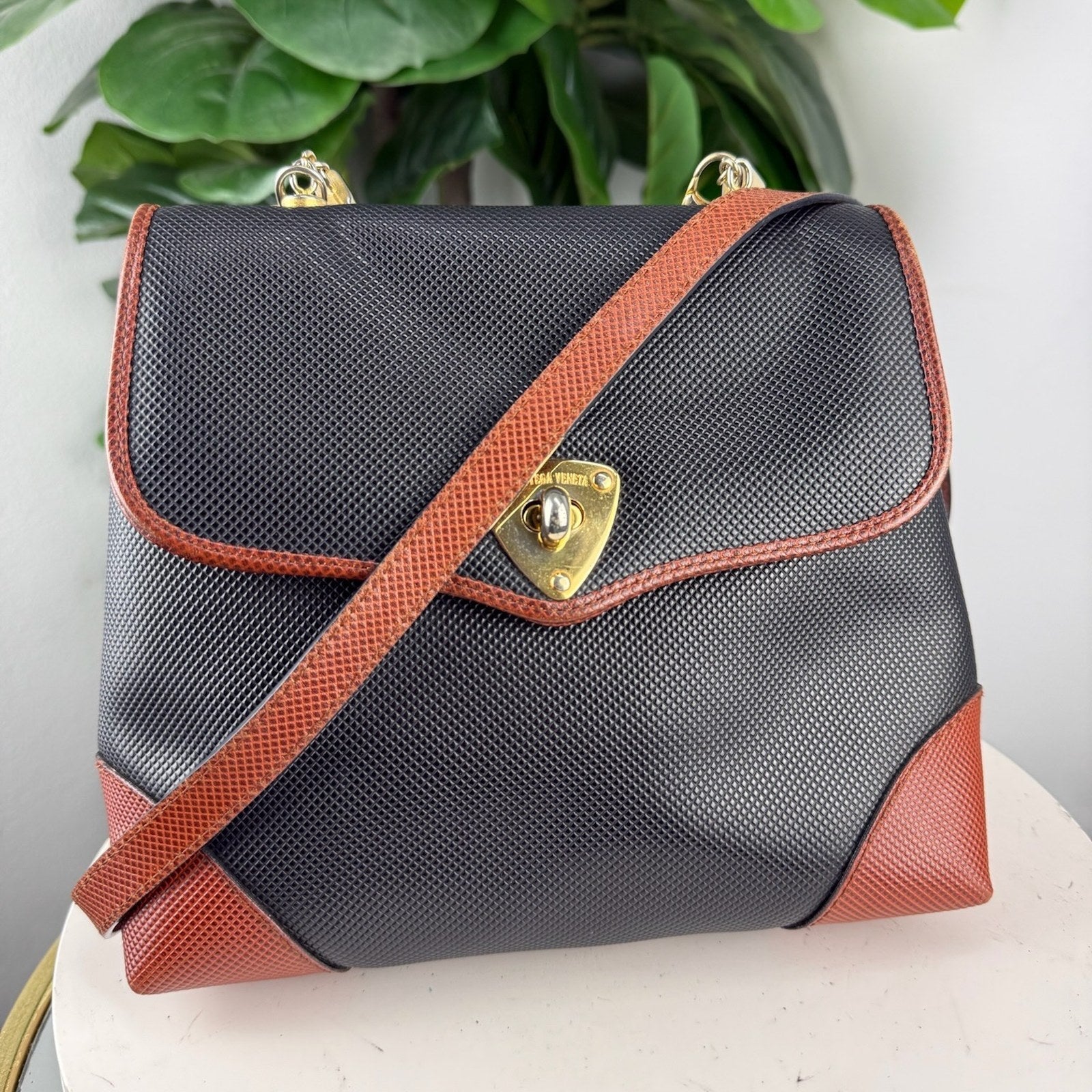 Authentic vintage Bottega Veneta Marco Polo crossbody bag
