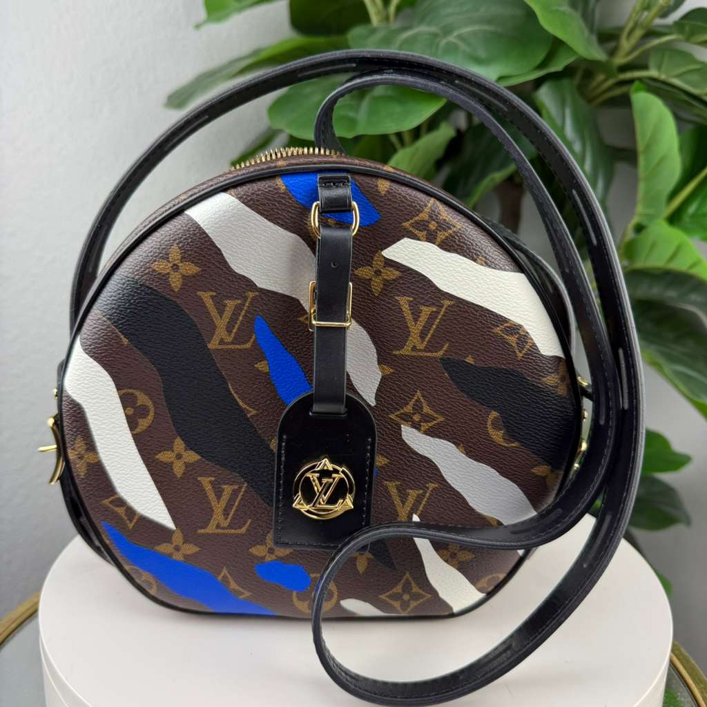 Authentic Limited Edition Louis Vuitton Boite Chapeau Souple Crossbody Bag