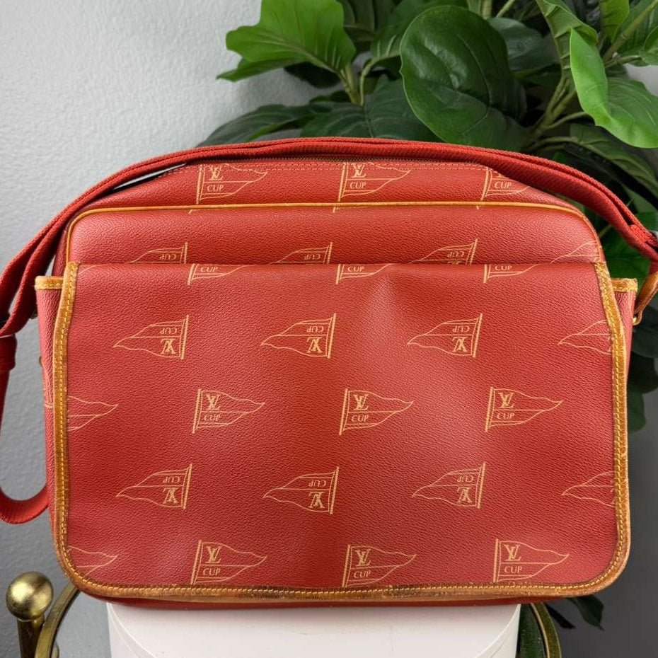 Authentic Louis Vuitton Cup Bosphore Calvi Messenger Bag