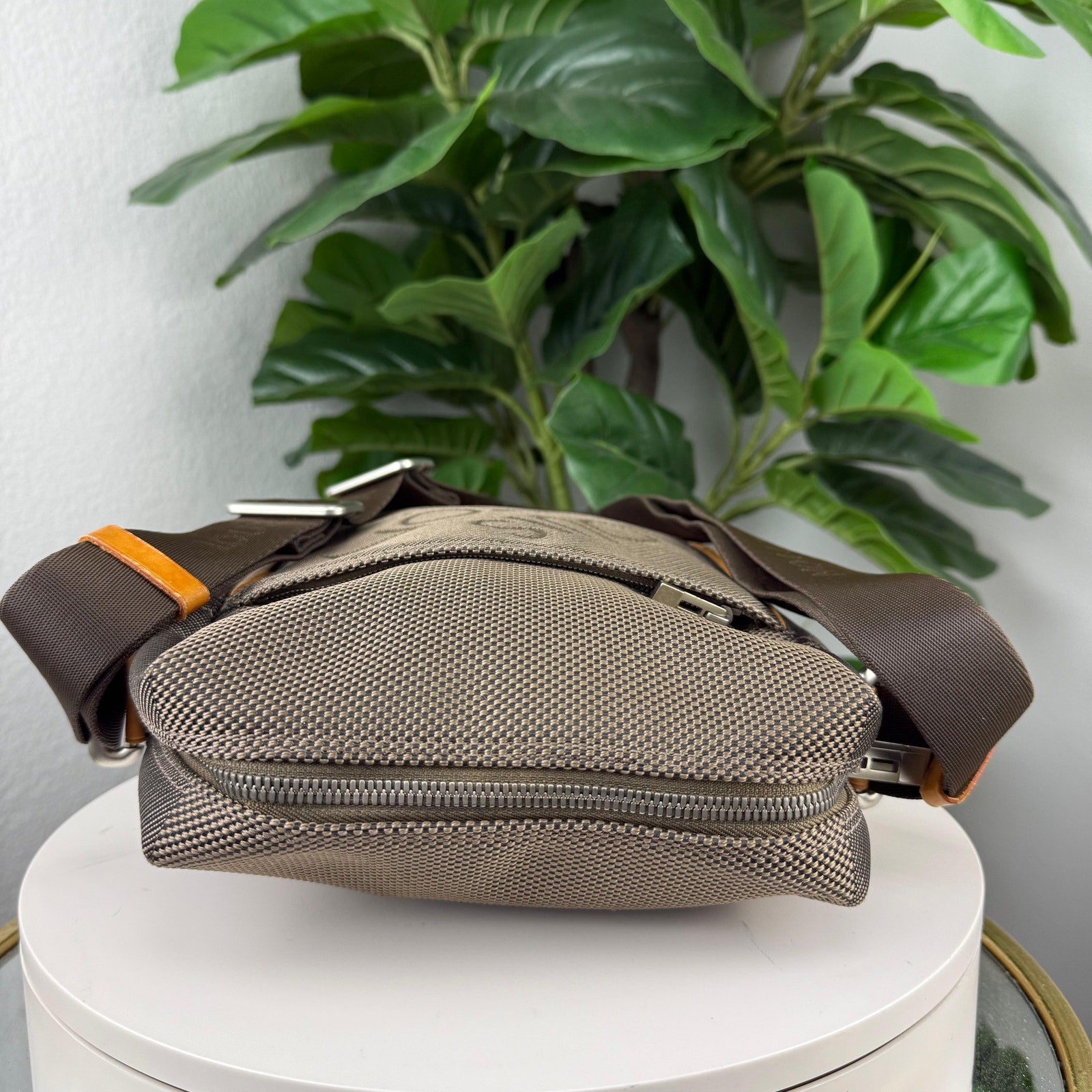 Authentic Louis Vuitton Damier Grant Citadin Messenger Bag