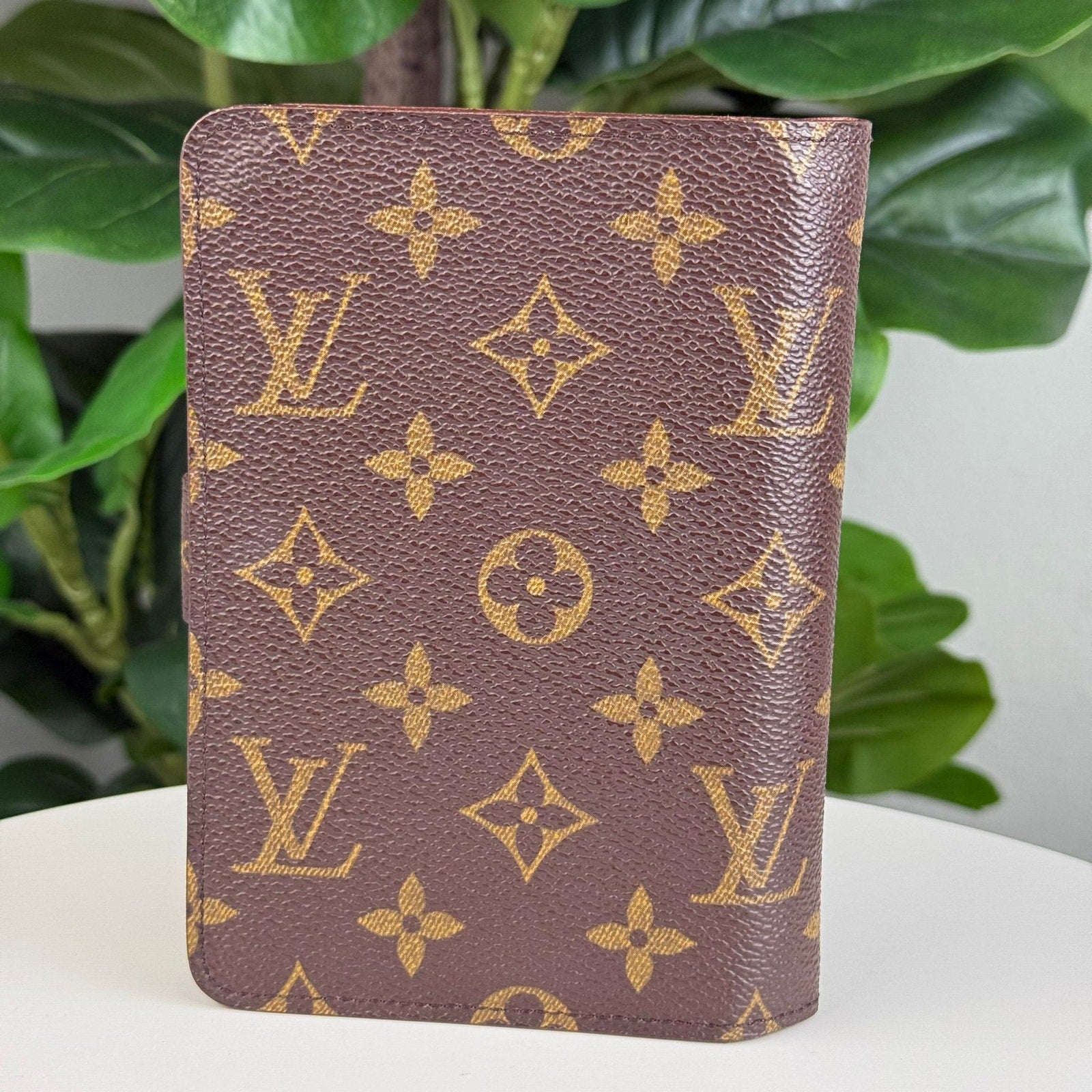 Authentic Louis Vuitton Porte Papier Zip Wallet