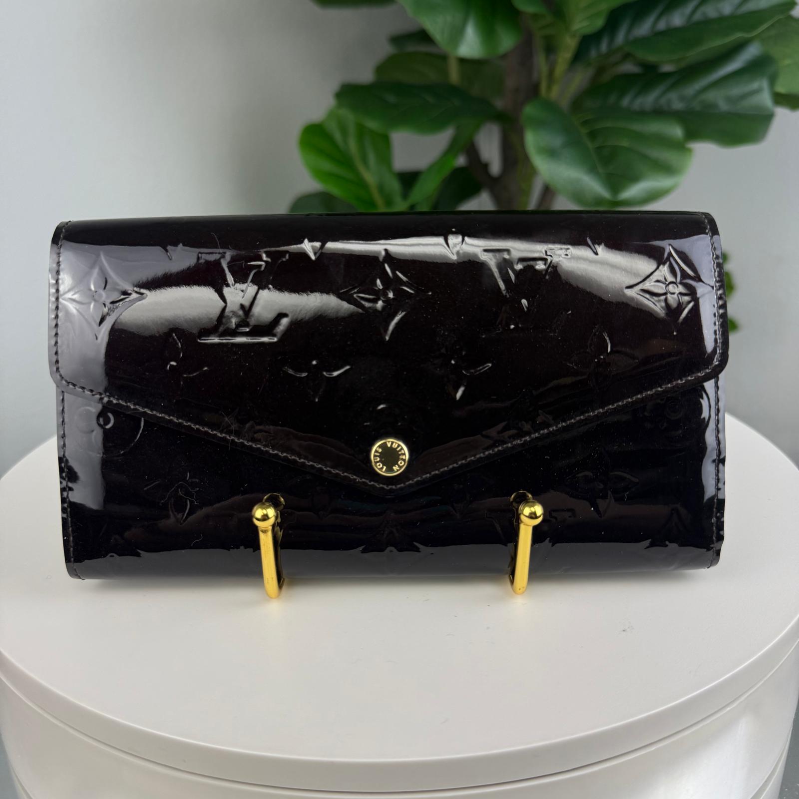 Authentic Louis Vuitton Vernis Portefeuille Sarah Long Wallet Amarante