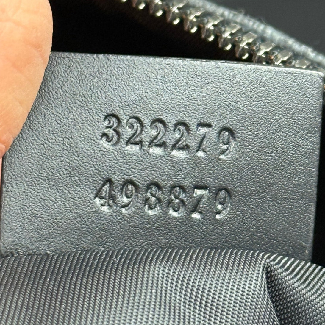 Gucci GG Coated Canvas Front Zip Flat Messenger Bag Black Medium Authentic Pre Owned