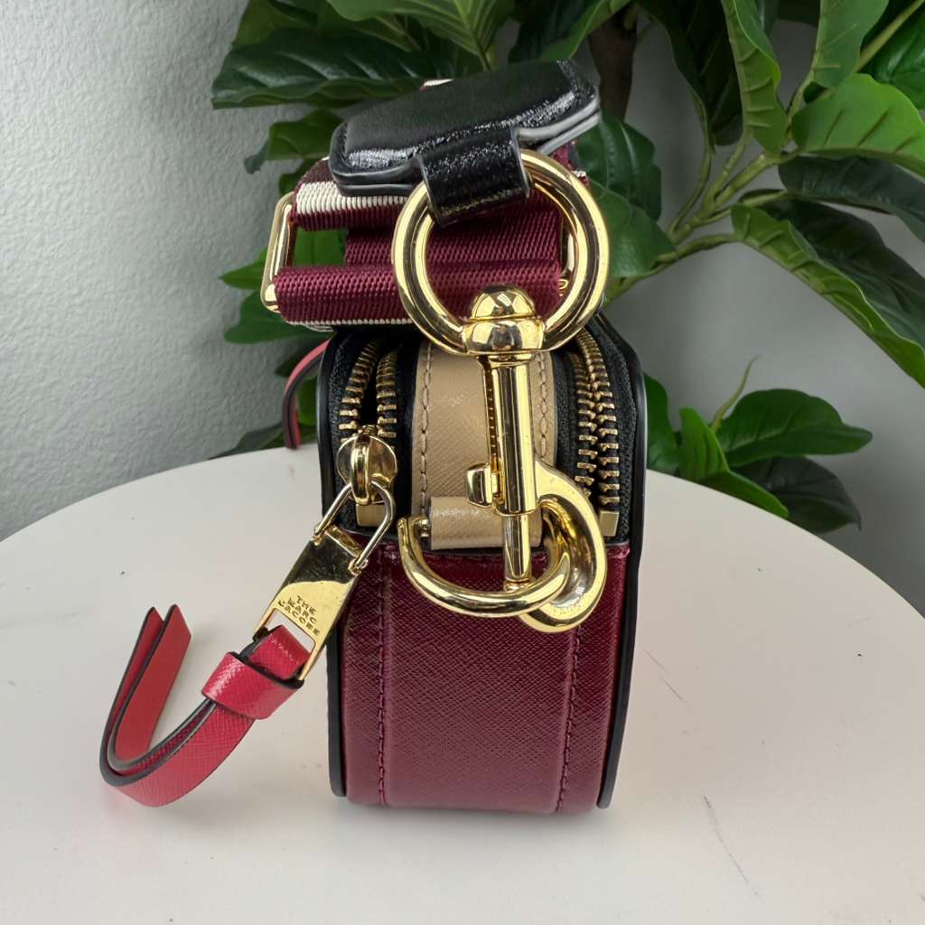 💎✨Authentic Marc Jacobs Pink Leather Gold Tone Canvas Logo Shoulder Strap Snapshot Bag