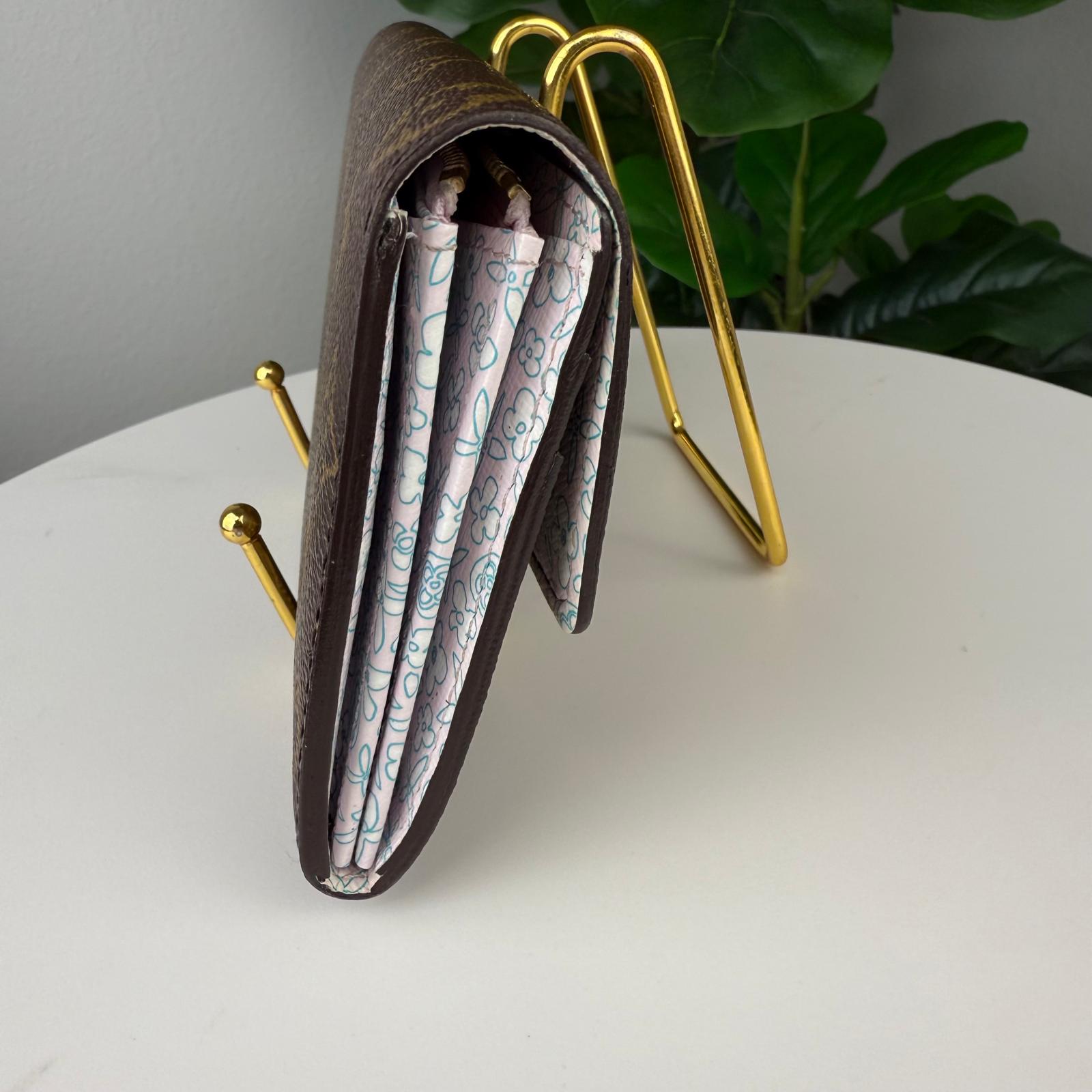 💎Authentic  Louis Vuitton Sarah Wallet in Monogram Canvas