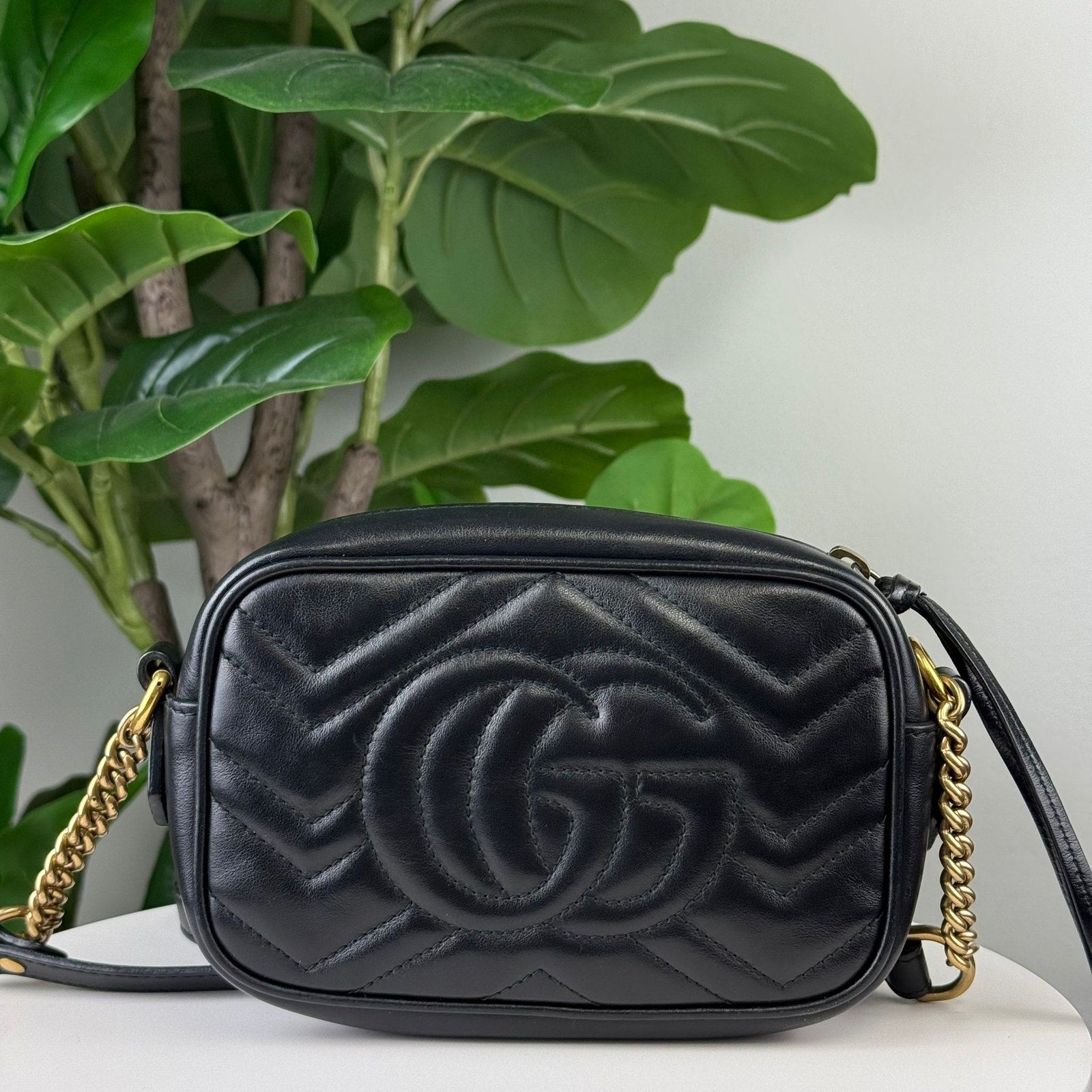 Authentic Gucci GG Marmont Matelasse Camera Bag small