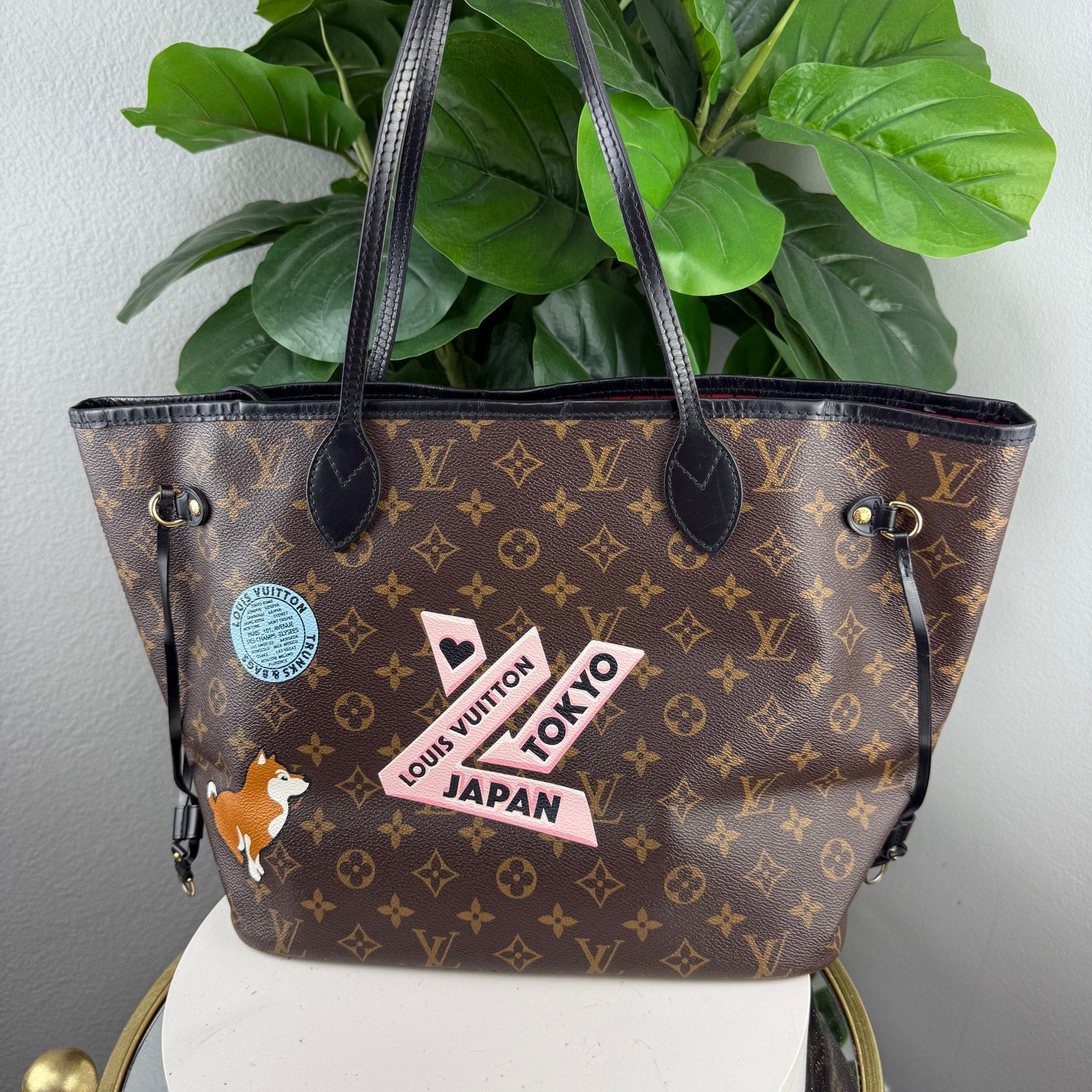 Louis Vuitton Neverfull MM Monogram Canvas World Tour Tote Bag Authentic Pre Owned