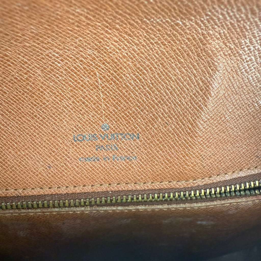 Authentic  Louis Vuitton Monogram Saint Cloud GM Shoulder Bag