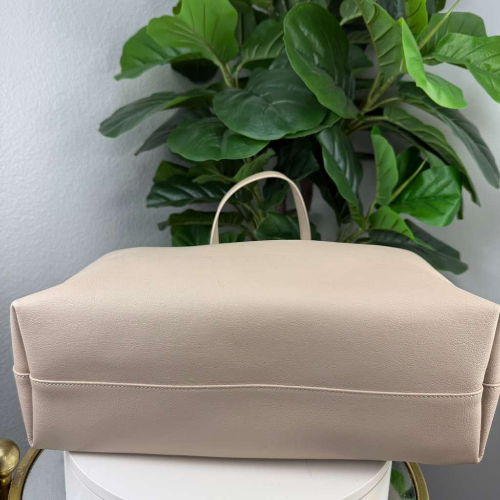 💎✨Authentic Saint Laurent Leather Detachable Monogram Shopping Tote Bag