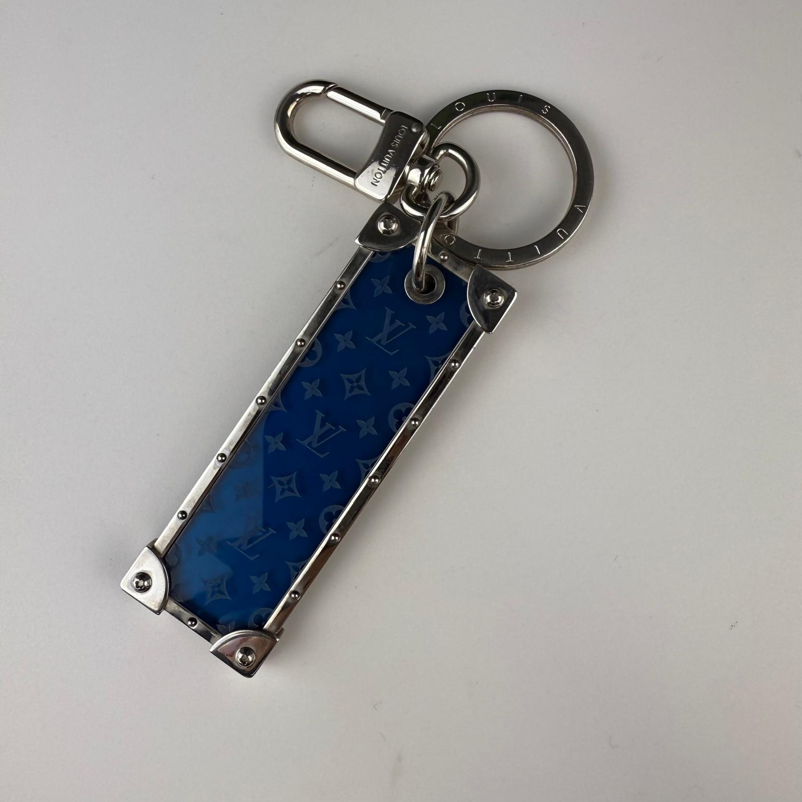 💎Authentic Louis Vuitton Porte Cles Malprism Keyring