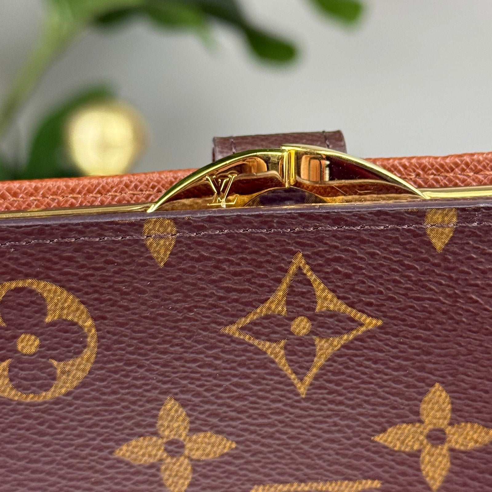 Authentic Louis Vuitton Porte Monnaie Billets Viennois Wallet