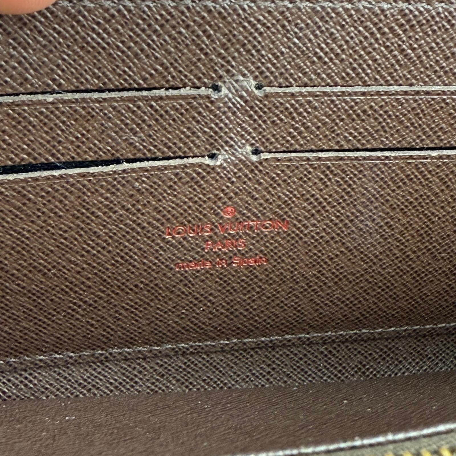 Authentic Louis Vuitton Damier Ebene Zippy Wallet