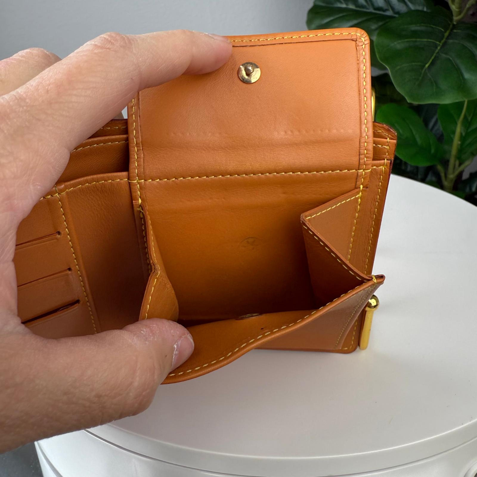 💎Authentic Louis Vuitton Nomad Portefeuille Marco Bifold Wallet in caramel.