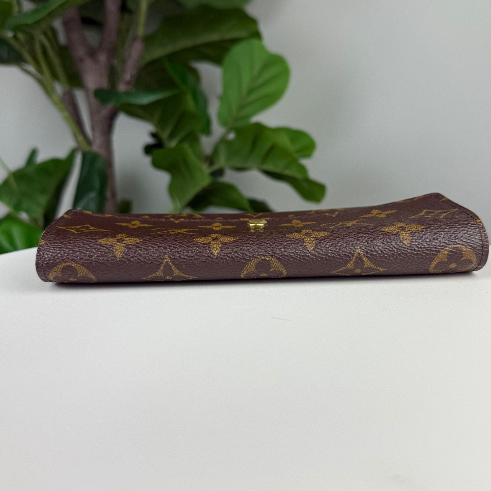 Authentic Louis Vuitton Monogram Pochette Porte Monnaie Credit