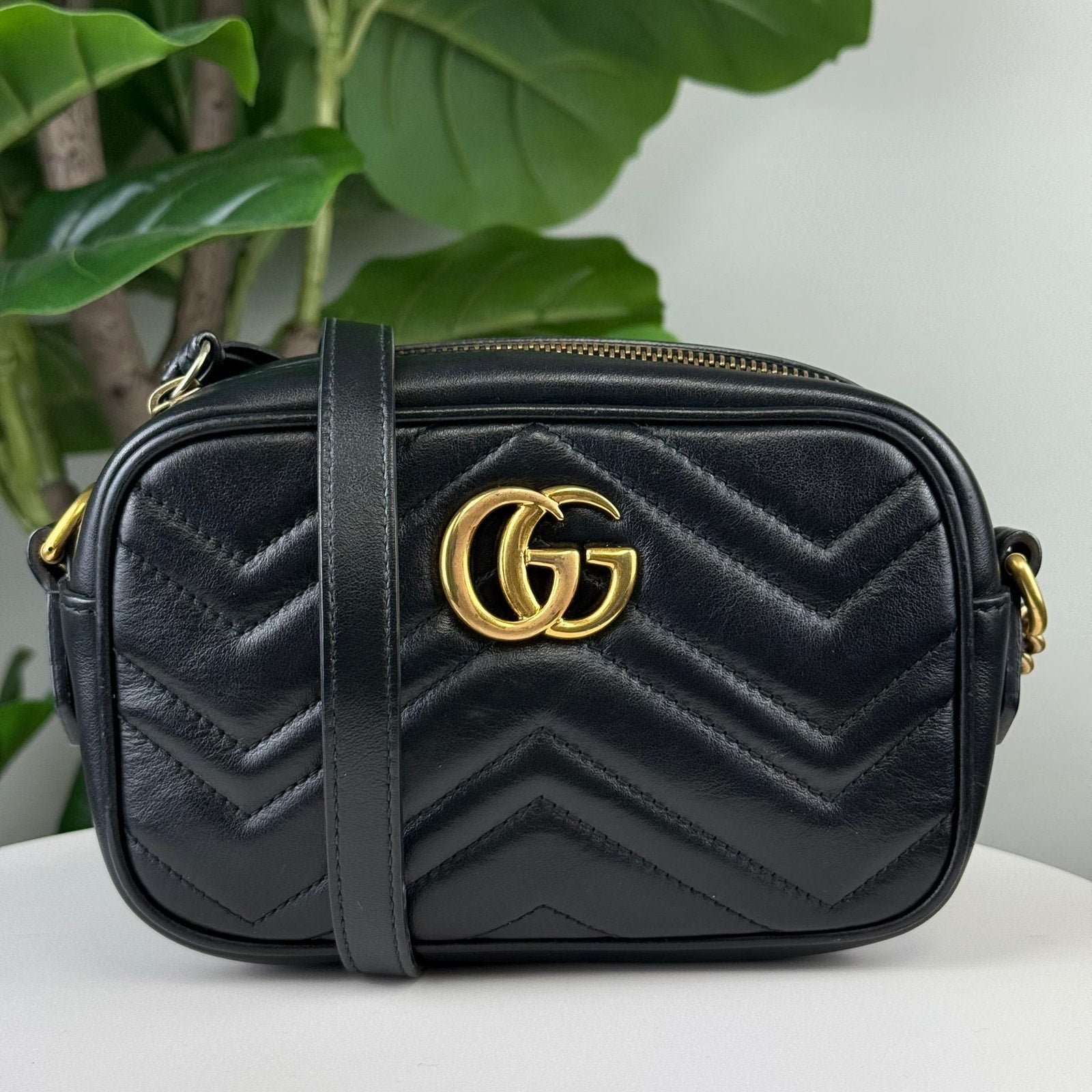 Authentic Gucci GG Marmont Matelasse Camera Bag small