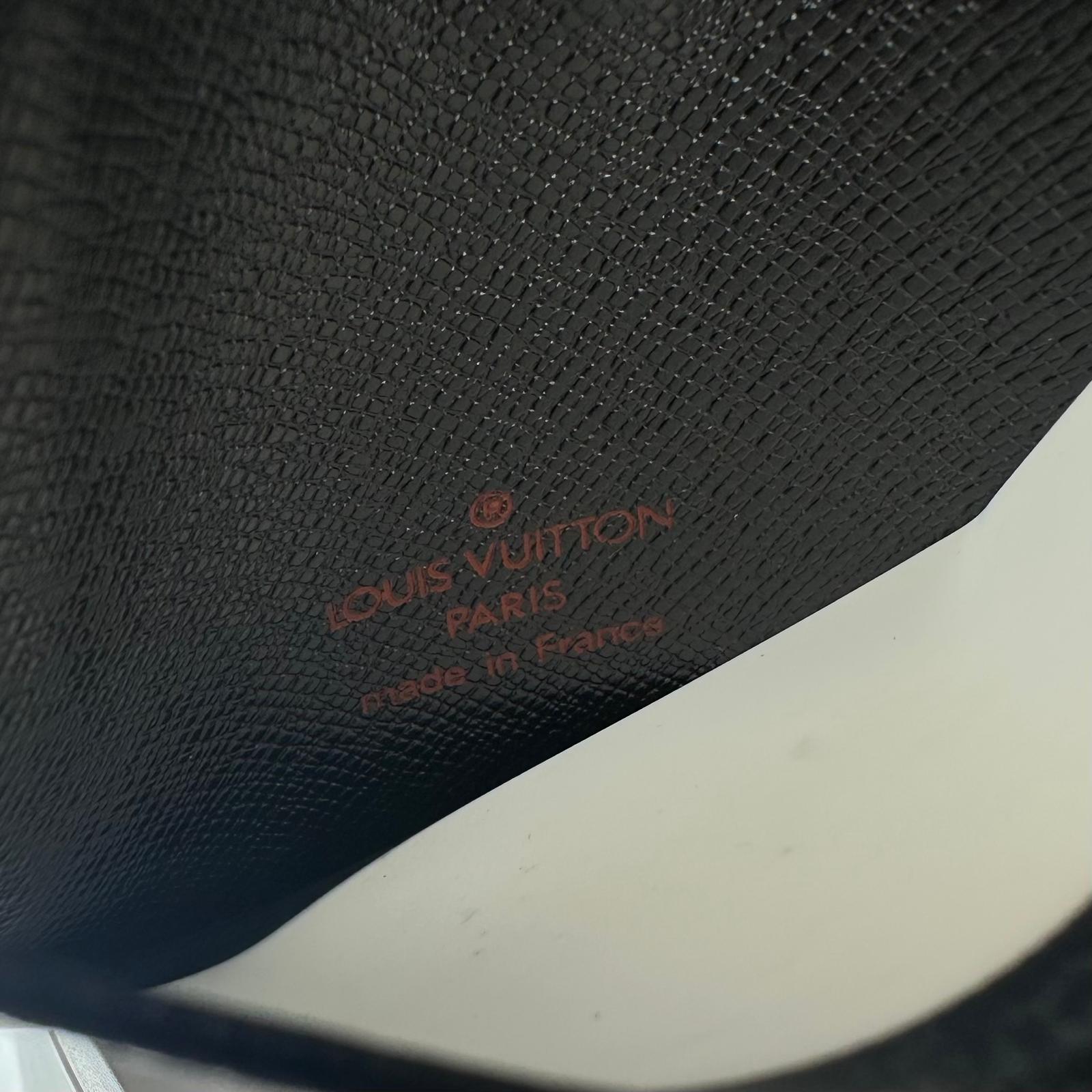💎Authentic Louis Vuitton Epi Leather Black Wallet