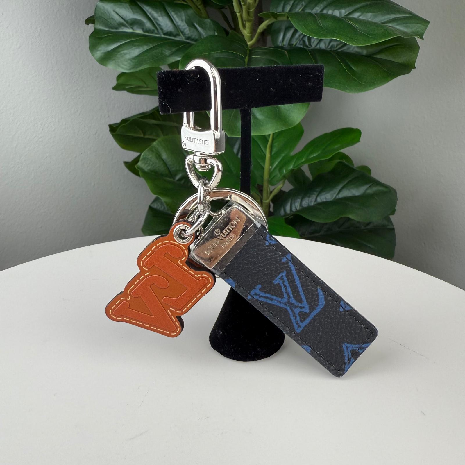 💎Authentic Louis Vuitton Monogram LV Record Tab Bag Charm Key Holder Blue