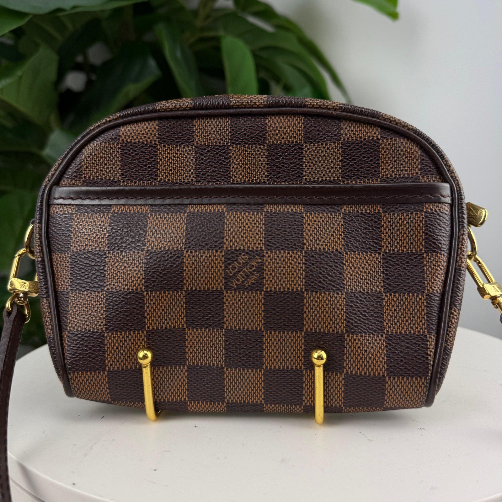 Louis Vuitton Ipanema Damier Canvas Brown Pochette Crossbody Bag Authentic Pre Owned