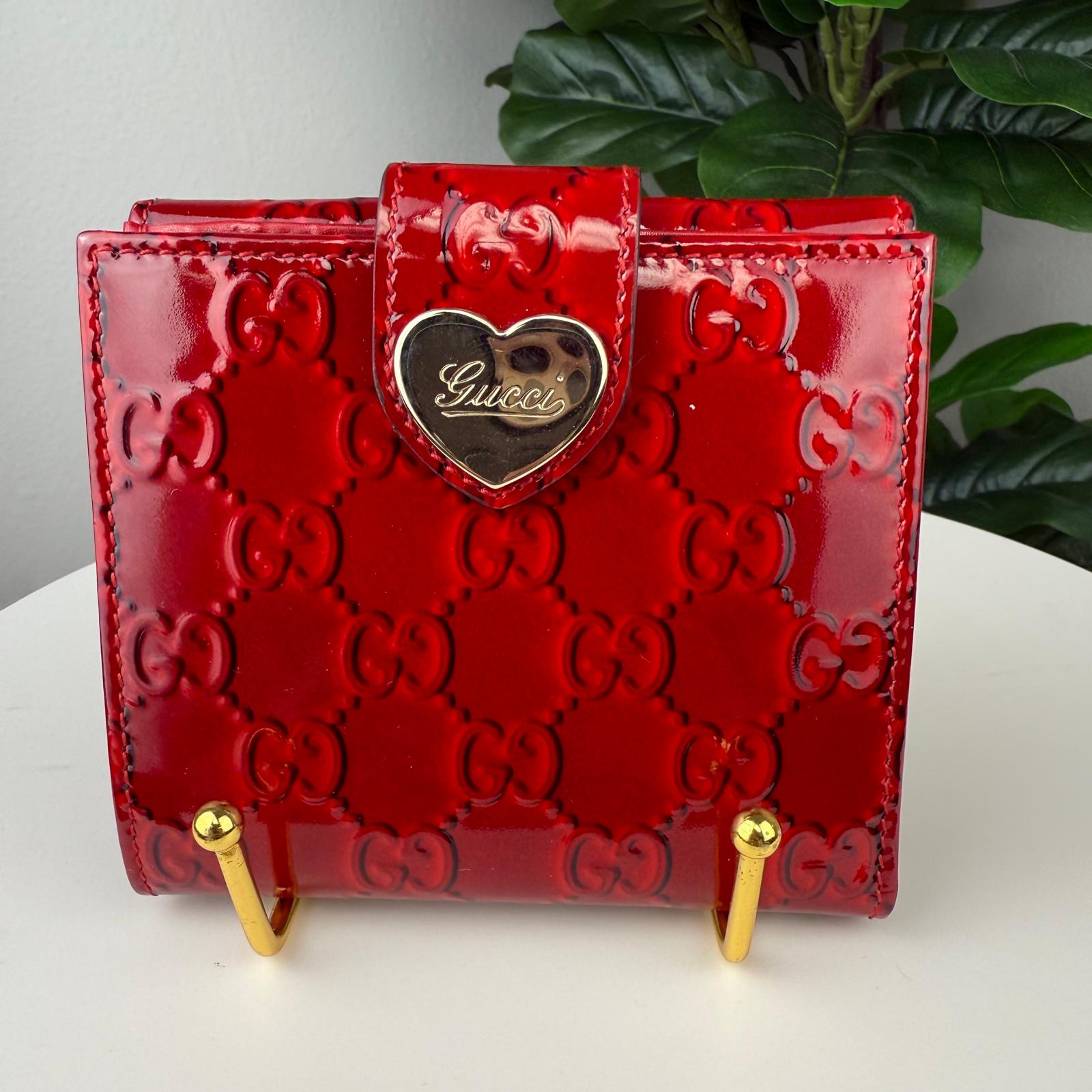 💎Authentic Gucci Red Guccissima Heart Motif Compact Wallet