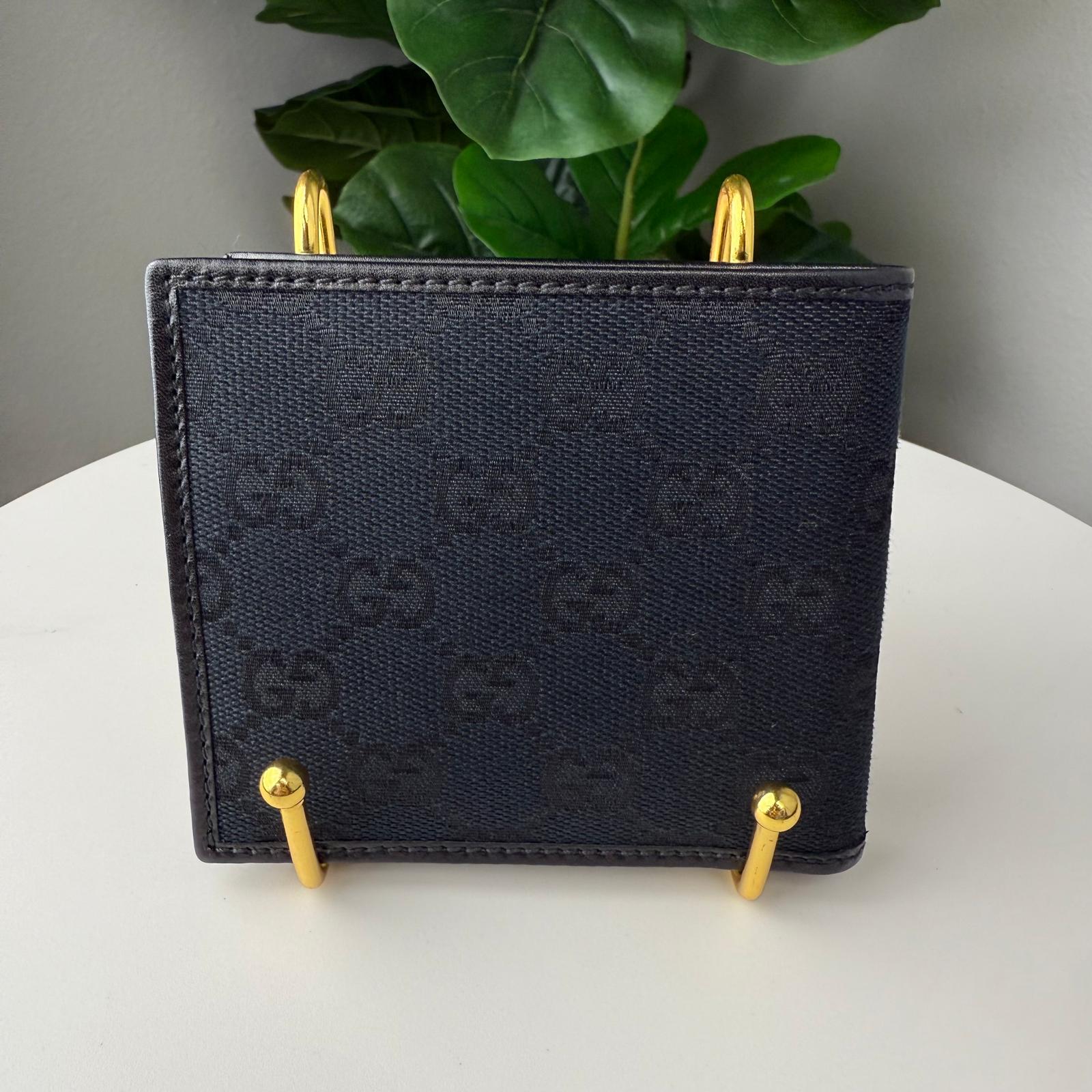 💎✨Authentic Gucci GG Canvas Bi-fold Wallet in Black