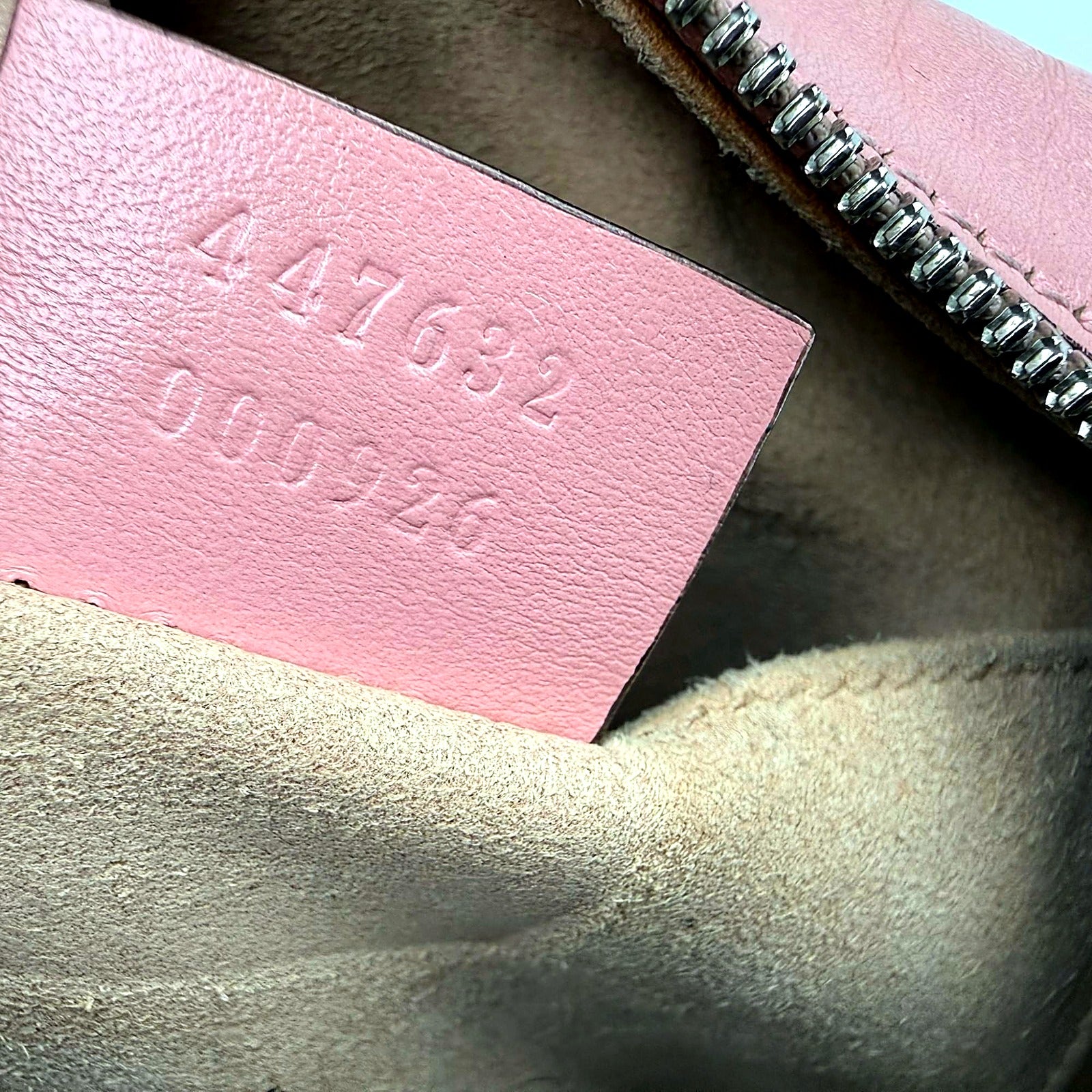 Authentic Gucci GG Marmont Pink Matelassé Leather Camera Bag