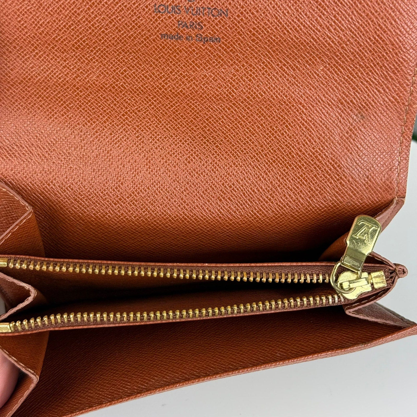 Authentic Louis Vuitton Portefeuille Sarah Wallet