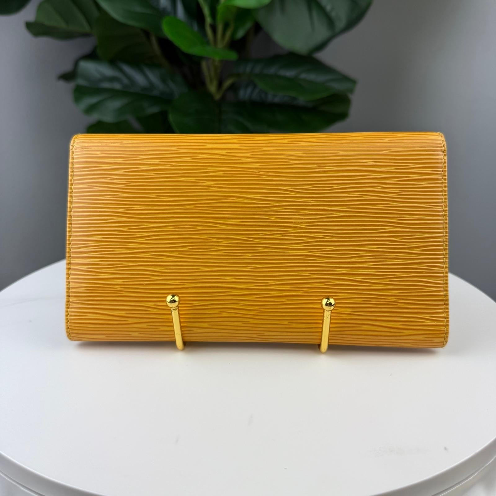 💎✨Authentic Louis Vuitton Long Wallet Yellow Epi Leather