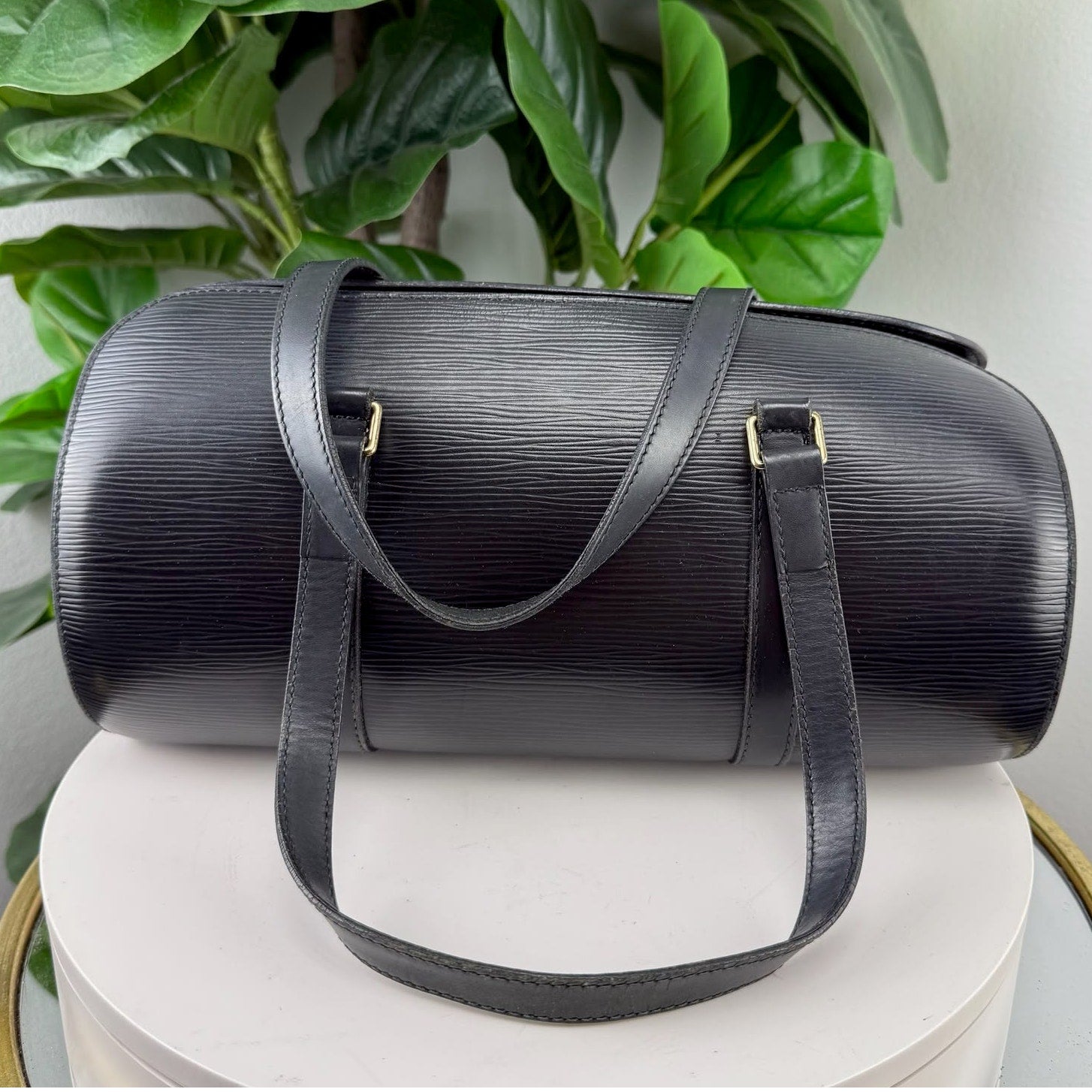 Authentic  Louis Vuitton Soufflot Handbag