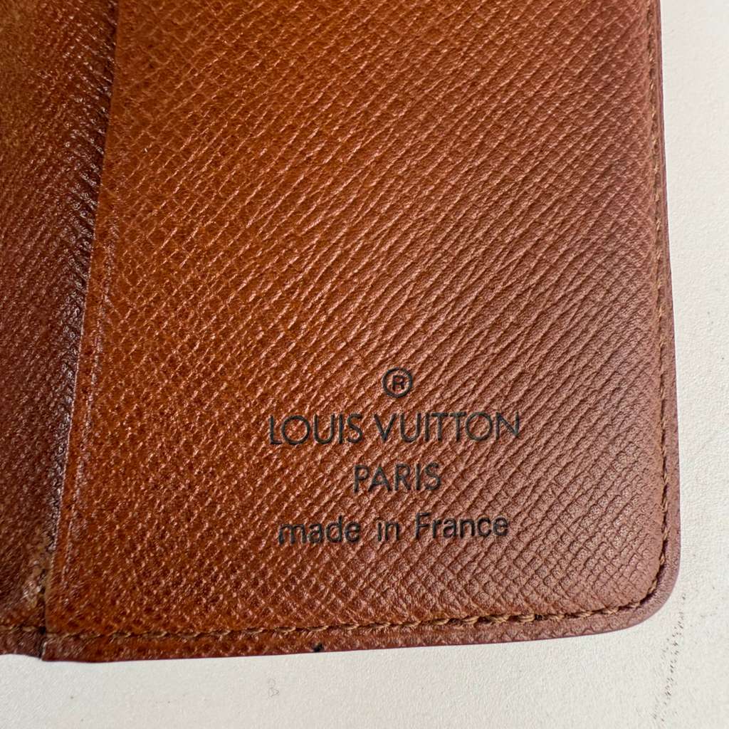 Authentic Louis Vuitton Monogram Eteui Wallet