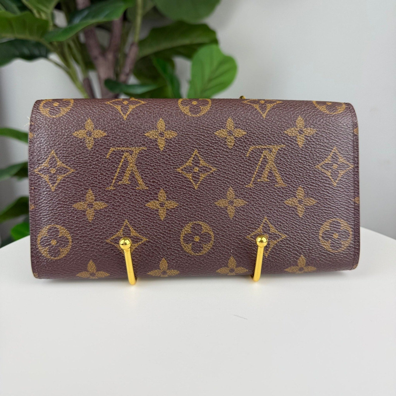 Authentic Louis Vuitton Monogram Pochette Porte Monnaie Credit