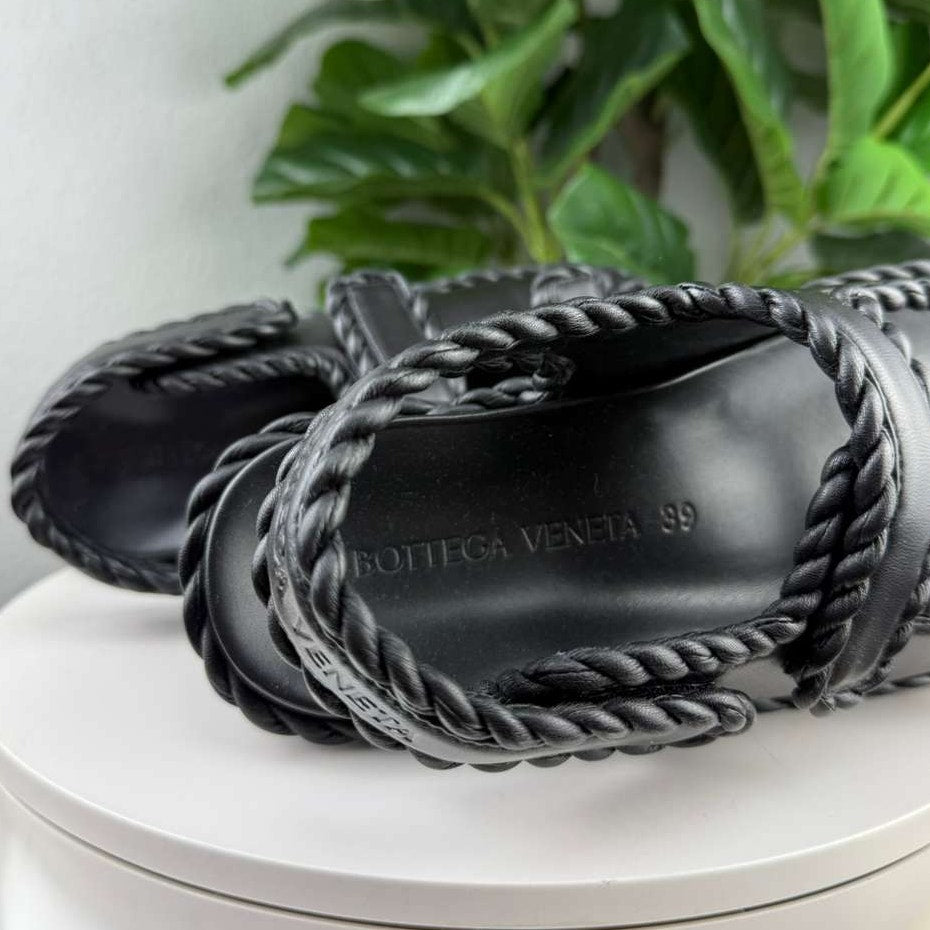 Authentic Bottega Veneta Jack Flat Sandal