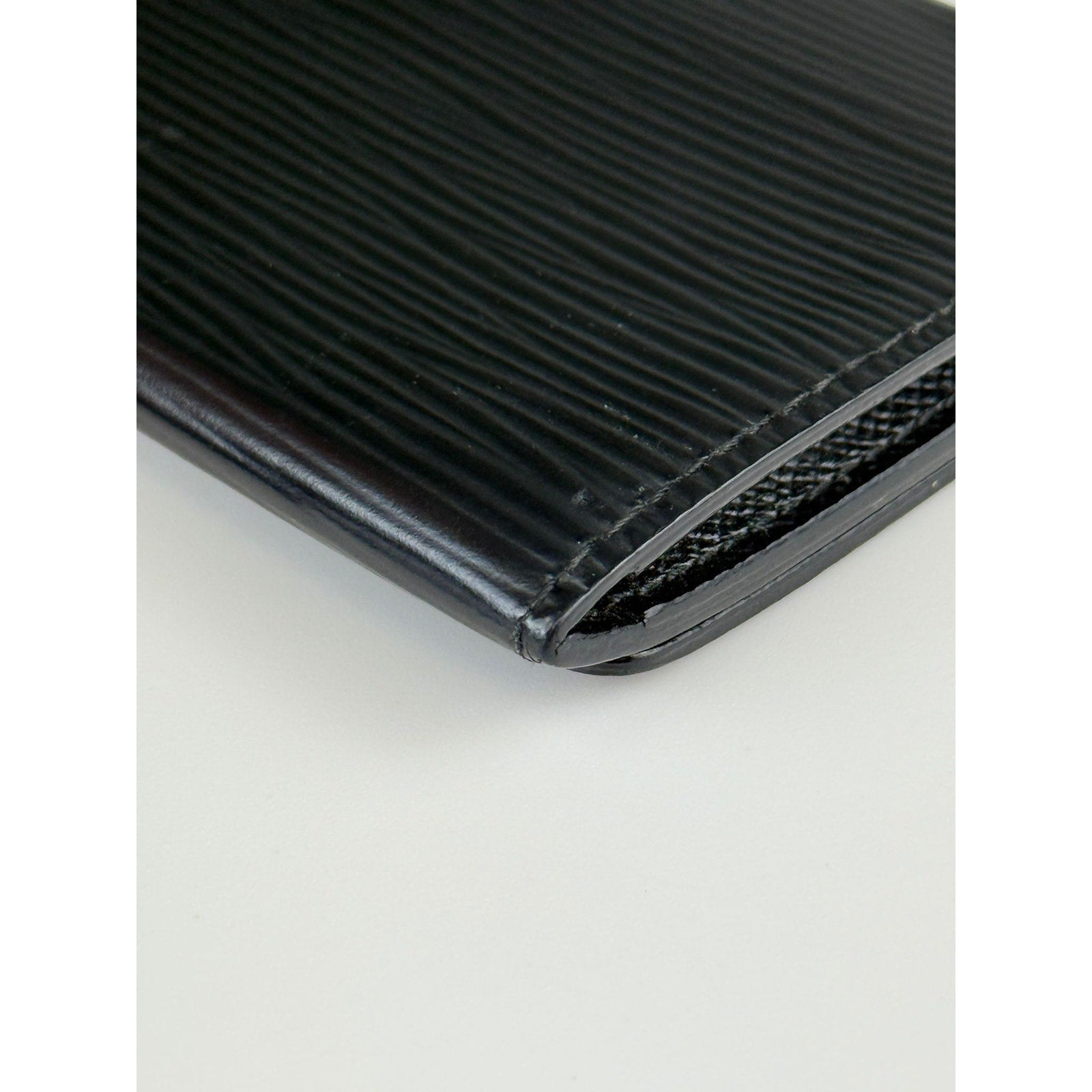 Authentic Louis Vuitton Epi Enveloppe Carte de Visite Card Wallet