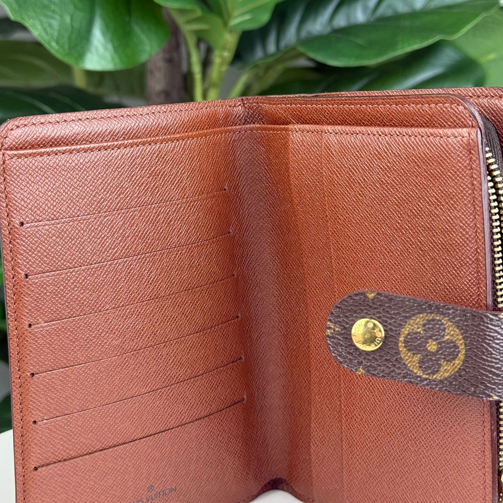 Authentic Louis Vuitton Porte Papier Zip Wallet