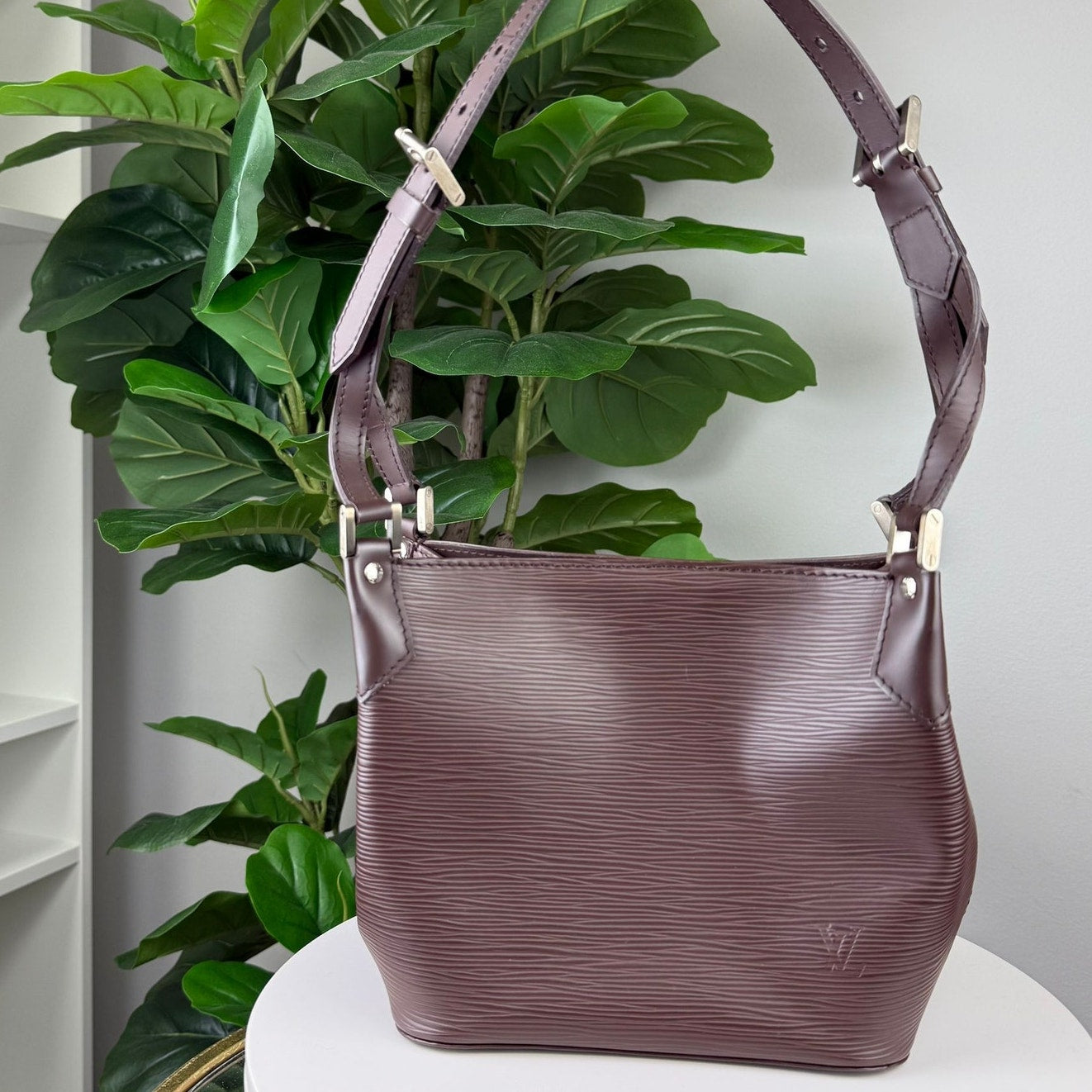 Authentic Louis Vuitton Epi Mandala PM Hand Bag Shoulder Bag Mocha