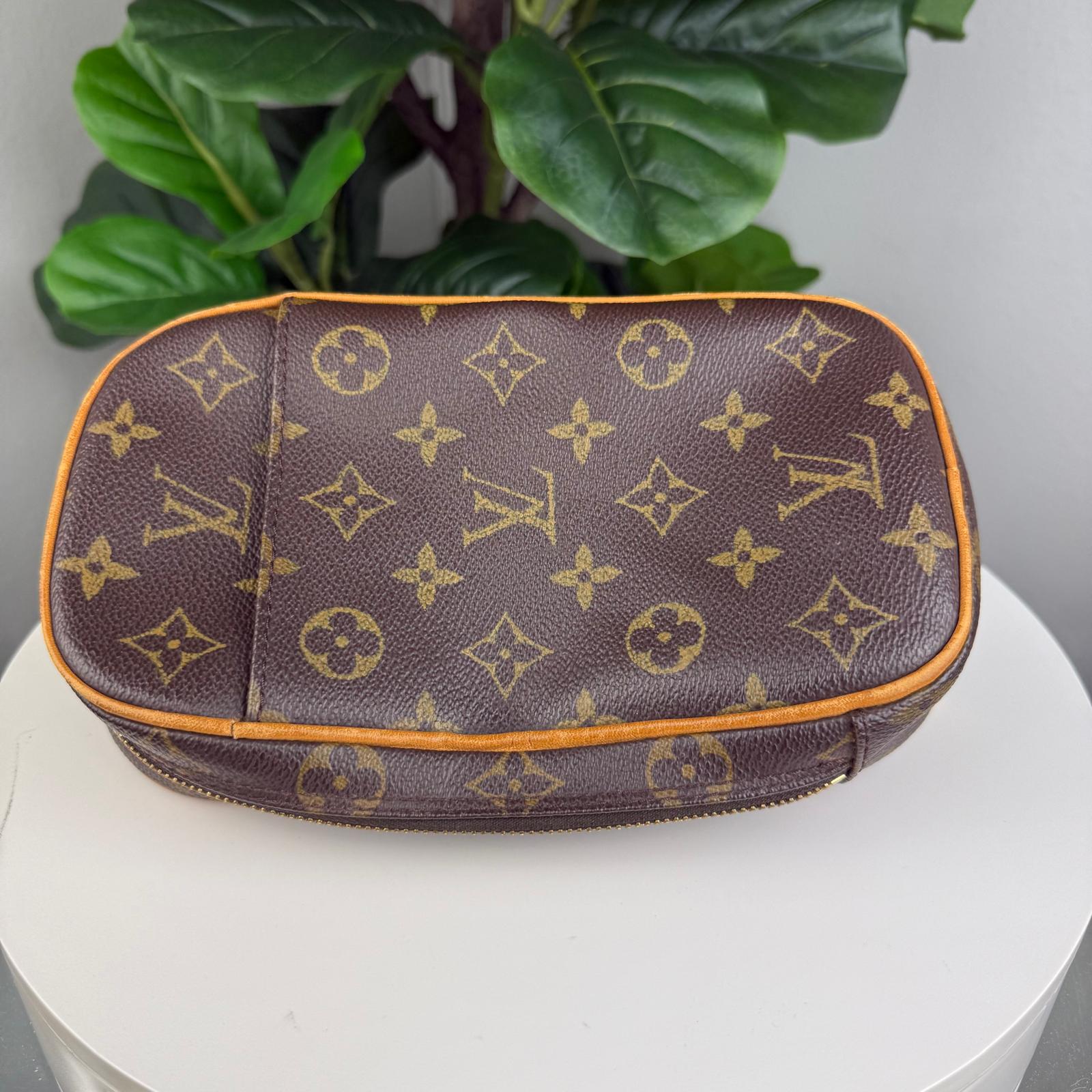 Authentic Louis Vuitton Monogram Pochette Gange Crossbody Bag