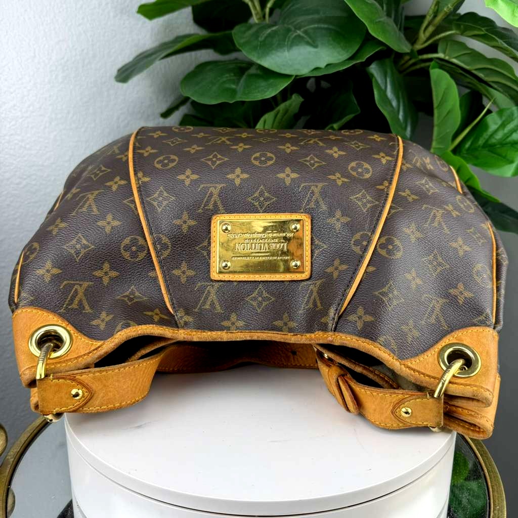 Authentic Louis Vuitton Monogram Canvas Galliera PM Shoulder Bag
