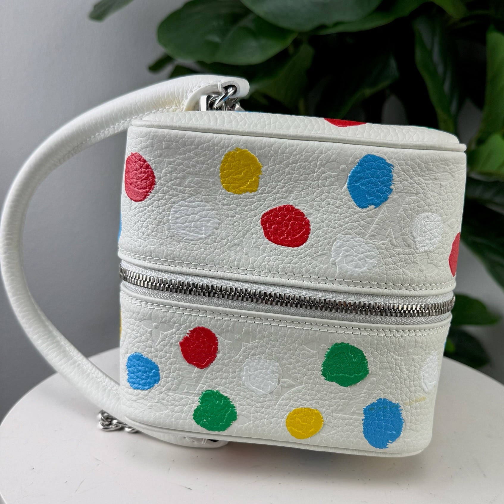 Authentic Louis Vuitton x Yayoi Kusama White Pebbled Leather Infinity Dots Square Bag