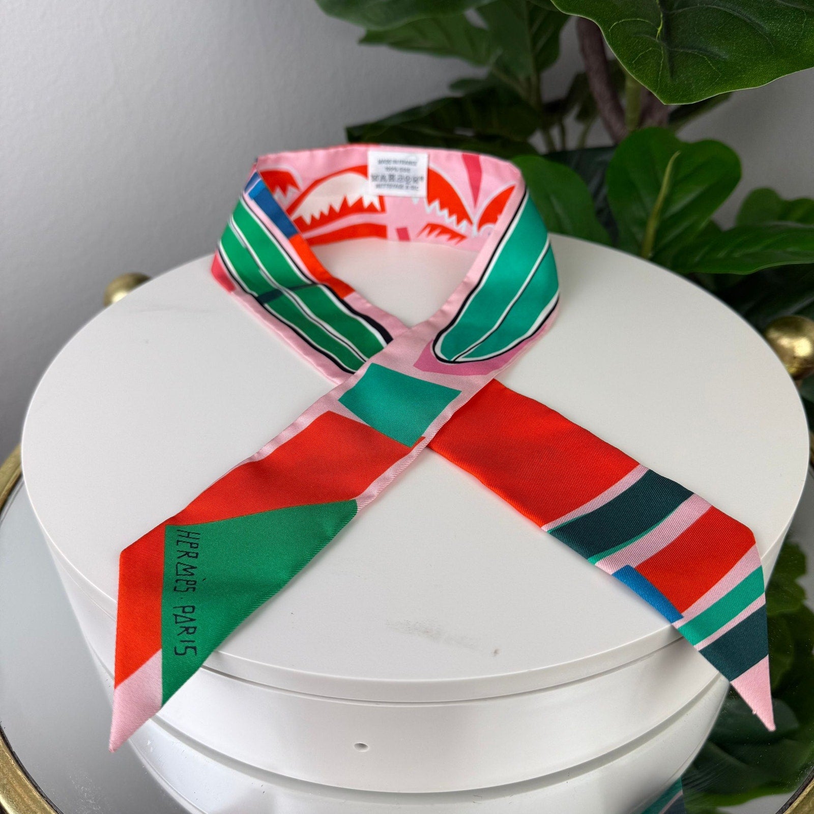 Authentic Hermes Silk Sea Surf and Fun Twilly Rose Vermillon Menthol