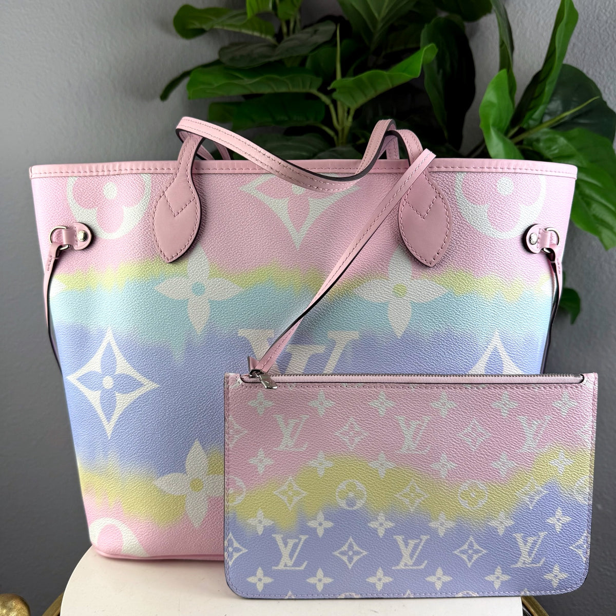 Authentic Louis Vuitton Neverfull MM Escale Pastel Monogram Tote with Pouch - 01_front.jpg