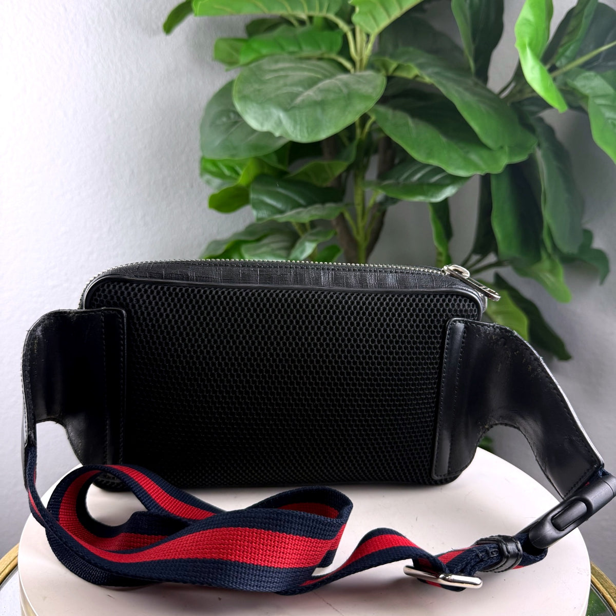 Authentic Gucci GG Supreme Belt Bag Black Leather Web Strap - 02_back.jpg