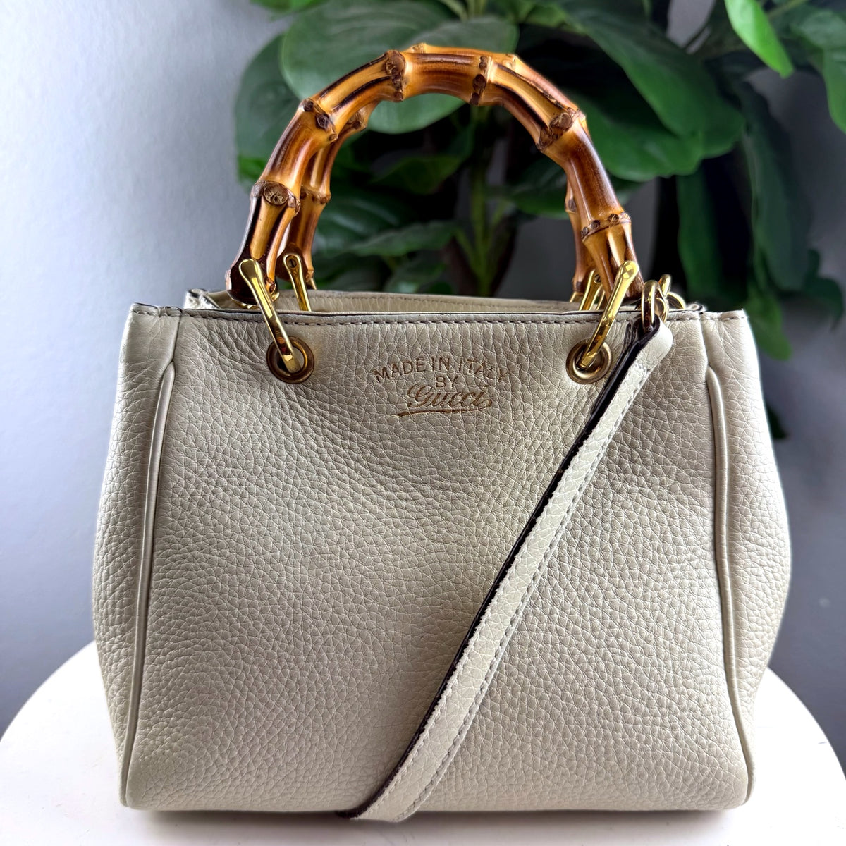 Authentic Gucci Bamboo Shopper Small Tote Bag Beige Leather - 01_front.jpg