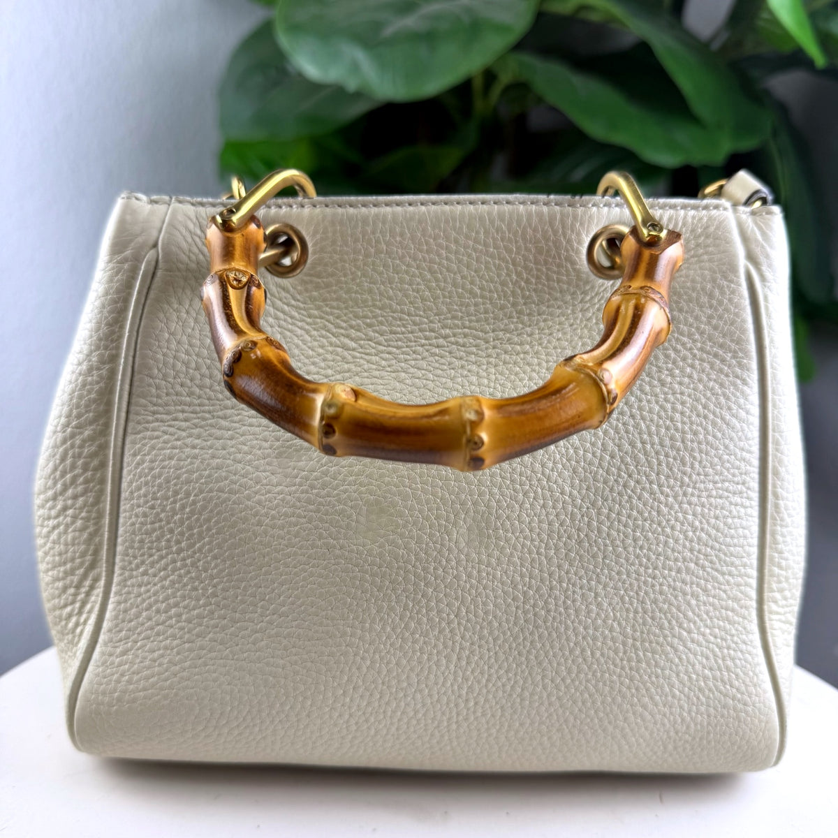 Authentic Gucci Bamboo Shopper Small Tote Bag Beige Leather - 02_back.jpg
