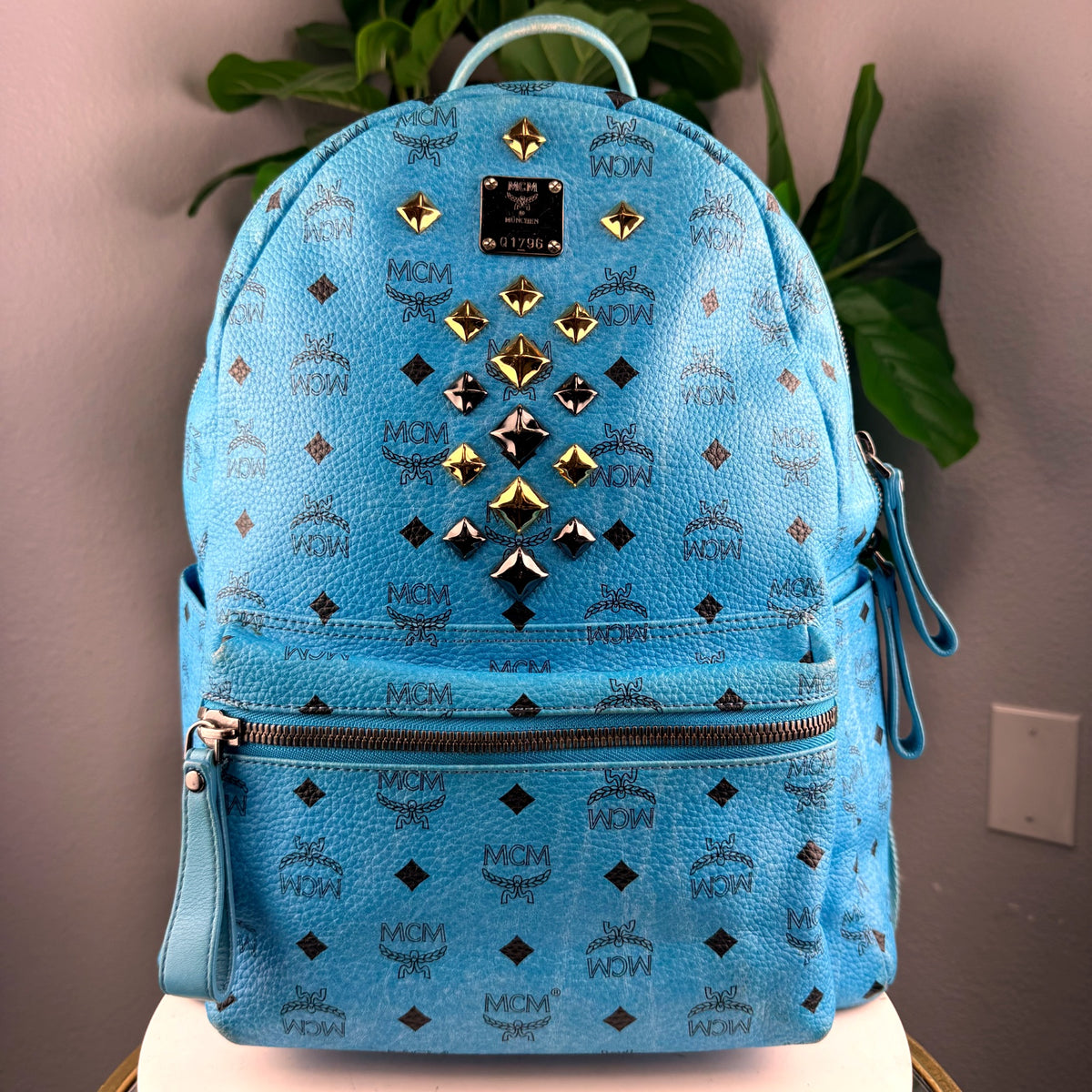 Authentic MCM Stark Studded Visetos Backpack Blue Medium - 01_front.jpg
