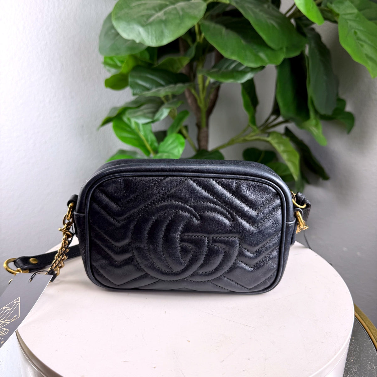 Authentic Gucci GG Marmont Small Matelassé Camera Bag Black Leather - 02_back.jpg