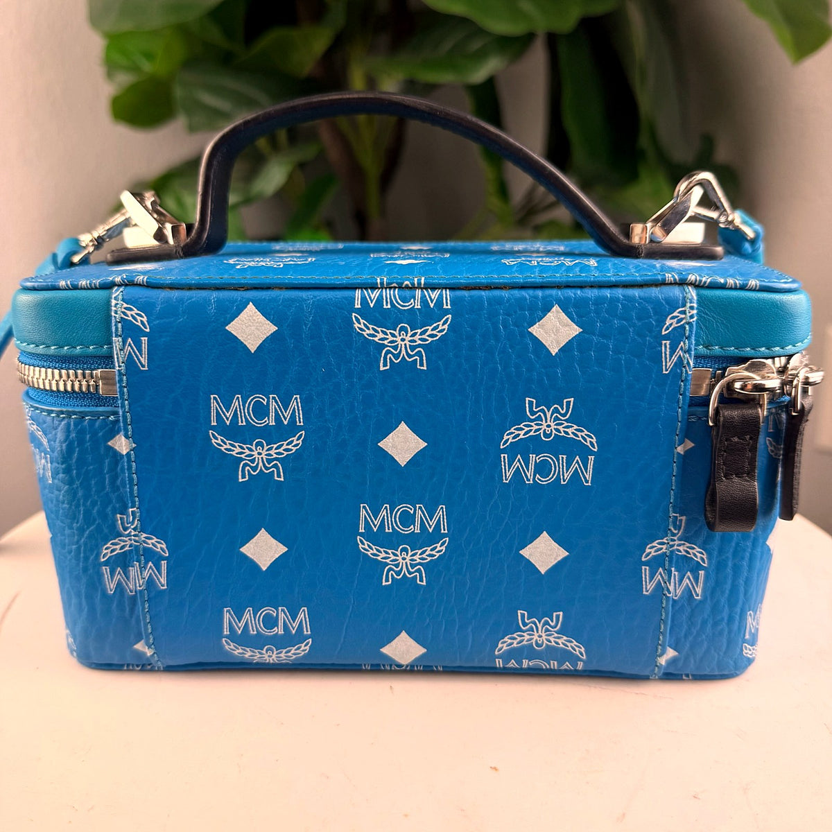 Authentic MCM Blue Visetos Coated Canvas Crossbody Bag - 02_photo.jpg
