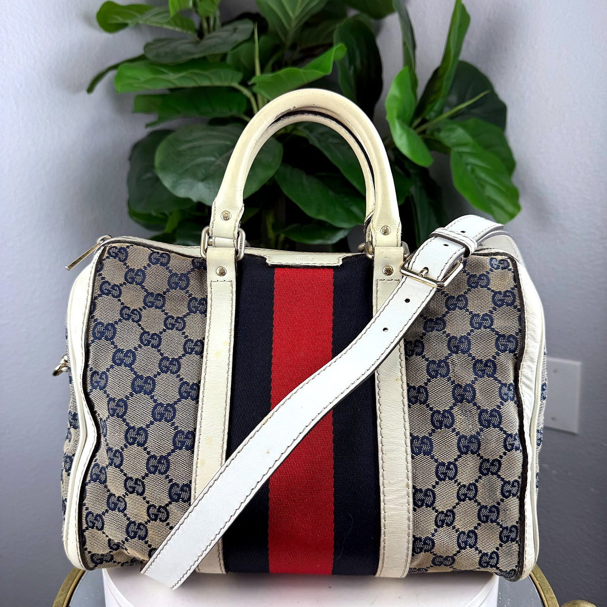 Authentic Gucci Vintage Boston Bag GG Canvas Blue White Leather - 01_photo.jpg