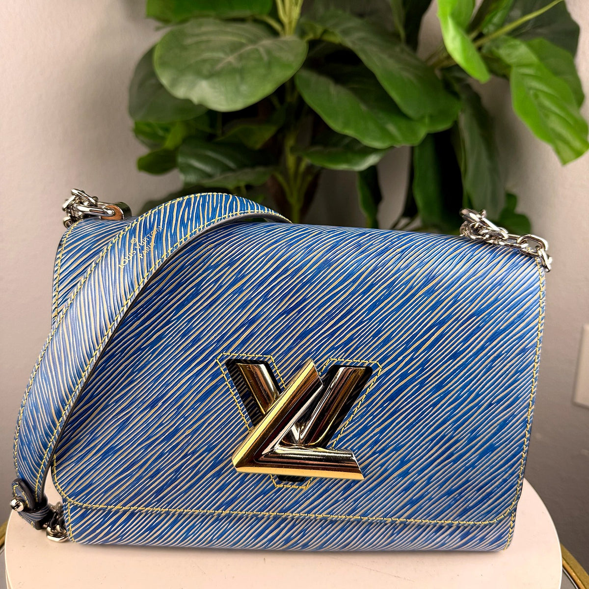 Authentic Louis Vuitton Twist MM Epi Denim Blue Shoulder Bag - 01_photo.jpg