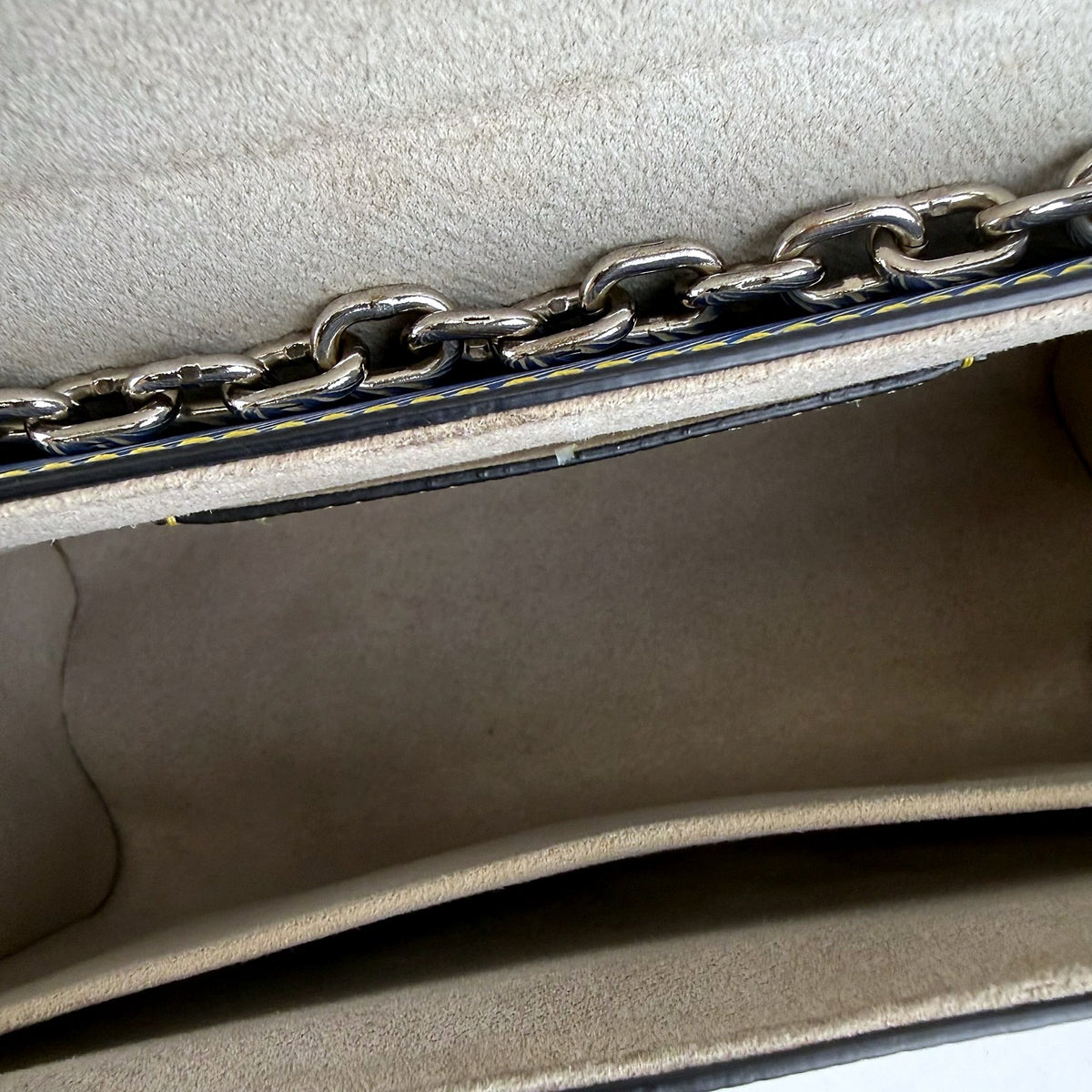 Authentic Louis Vuitton Twist MM Epi Denim Blue Shoulder Bag - 05_inside.jpg