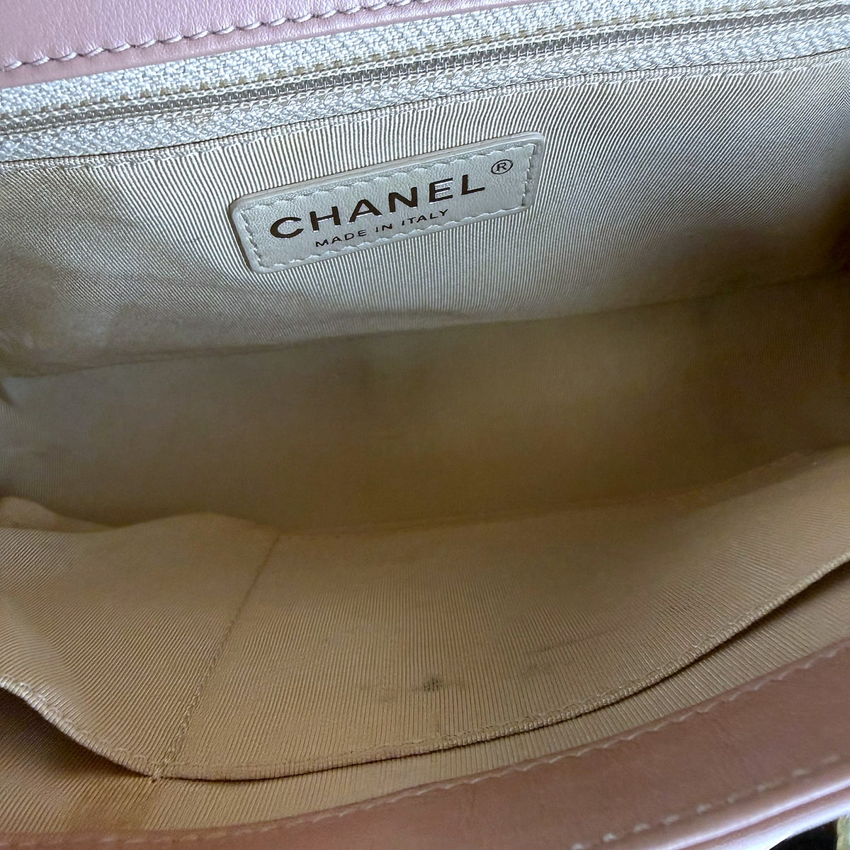 Authentic Chanel Boy Bag Medium Beige Quilted Lambskin Silver Hardware - 05_inside.jpg