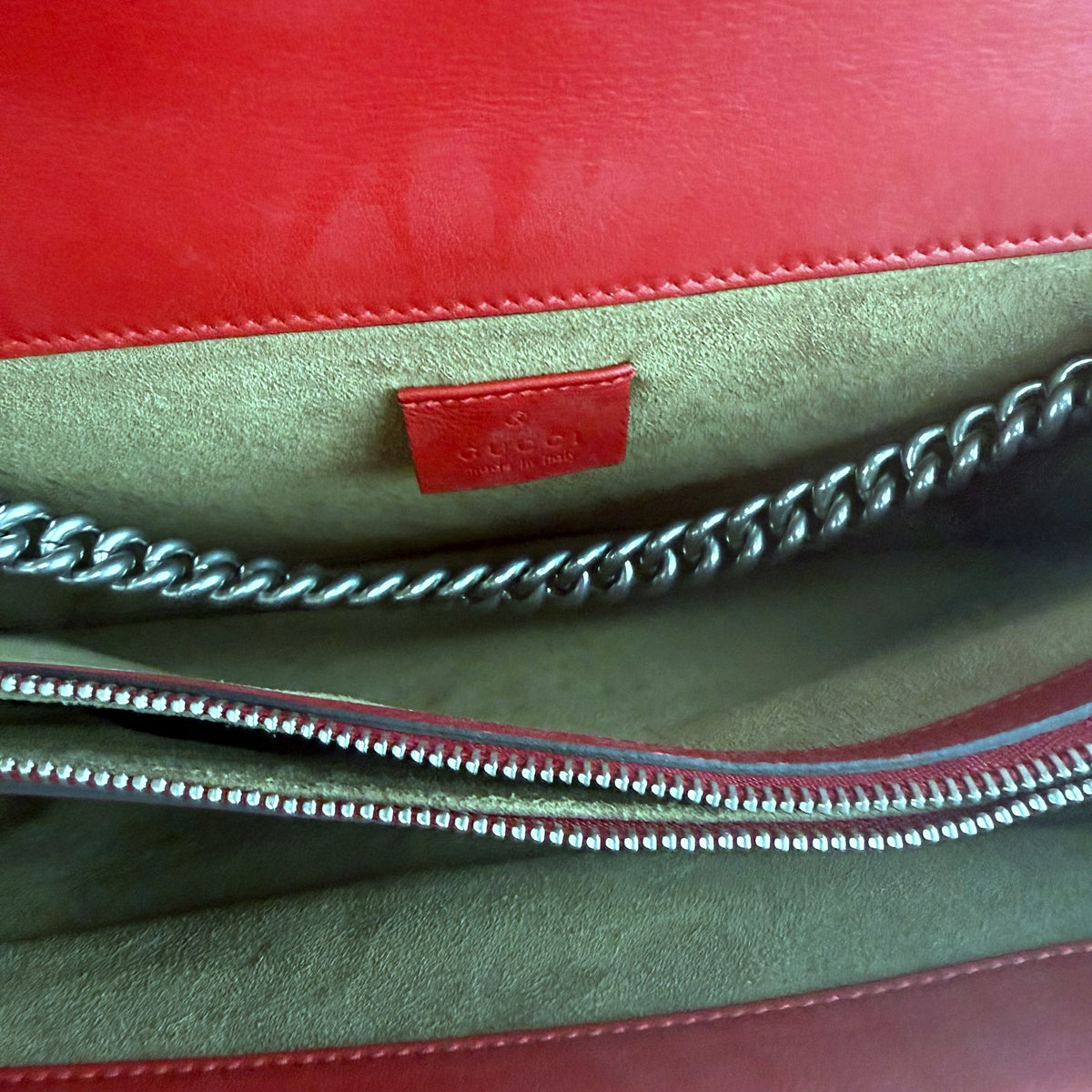 Authentic Gucci Dionysus Small GG Supreme Shoulder Bag Red Leather - 04_inside.jpg